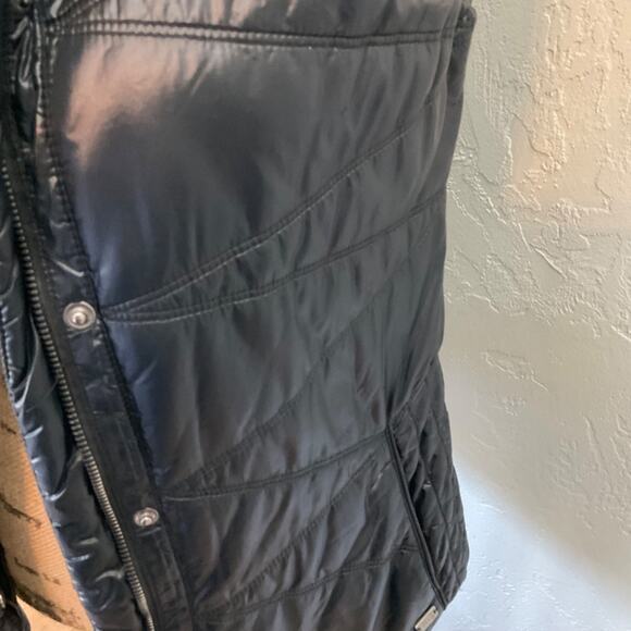 Lucy Puffer Vest Women’s Quilted Nylon Sleeveless Black Lightweight gym layer S - Picture 5 of 13